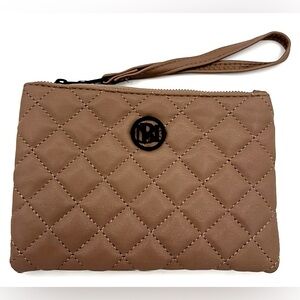 BADGLEY MISCHKA Quilted Logo Wristlet Clutch Vegan Leather NWT Taupe 👜